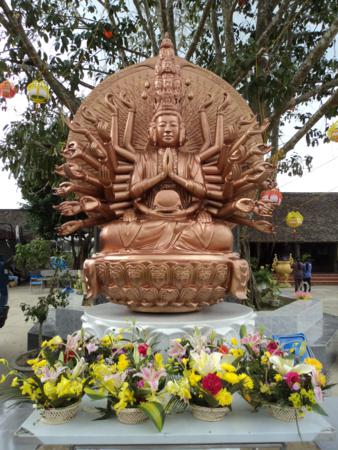 Nghệ An:Chùa Chí Linh Tổ Chức Lễ Hội Quán Âm Và Hoa Đăng Cầu Nguyện