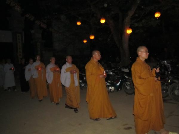 Nghệ An:Chùa Chí Linh Tổ Chức Lễ Hội Quán Âm Và Hoa Đăng Cầu Nguyện
