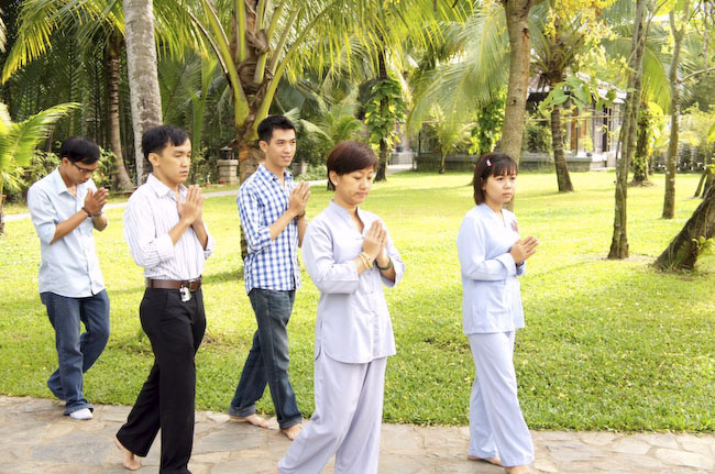 150 bạn trẻ dự khóa tu &#039;&#039;Dạo chơi miền Tịnh Độ&#039;&#039; tại nhà vườn Long Thuận