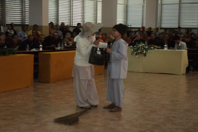 TP. HCM: Trường Trung Cao Phật Học tổ chức chương trình Cảm Niệm Ân Sư