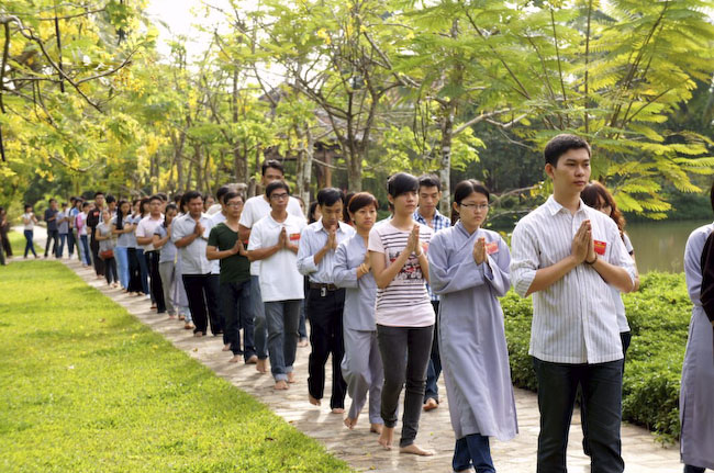 150 bạn trẻ dự khóa tu &#039;&#039;Dạo chơi miền Tịnh Độ&#039;&#039; tại nhà vườn Long Thuận