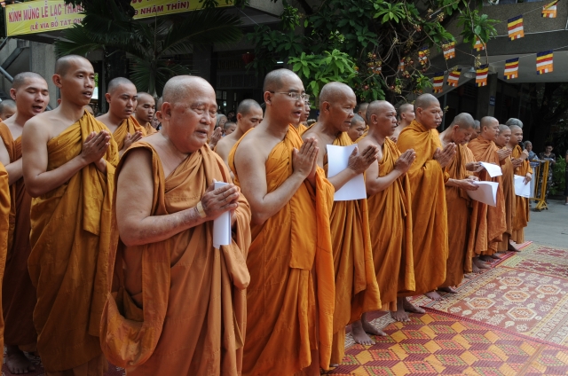 TP. HCM: Tịnh xá Trung Tâm đã tổ chức trọng thể lễ lạc thành Bảo tượng Bồ tát Quán Thế Âm