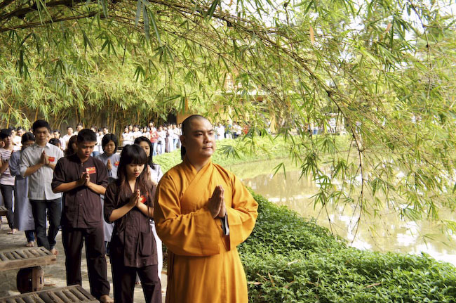 150 bạn trẻ dự khóa tu &#039;&#039;Dạo chơi miền Tịnh Độ&#039;&#039; tại nhà vườn Long Thuận
