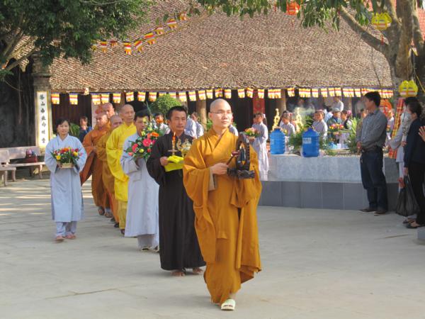 Nghệ An:Chùa Chí Linh Tổ Chức Lễ Hội Quán Âm Và Hoa Đăng Cầu Nguyện