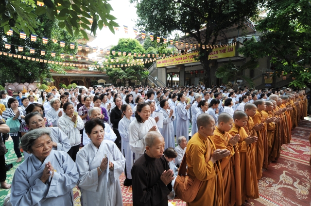 TP. HCM: Tịnh xá Trung Tâm đã tổ chức trọng thể lễ lạc thành Bảo tượng Bồ tát Quán Thế Âm
