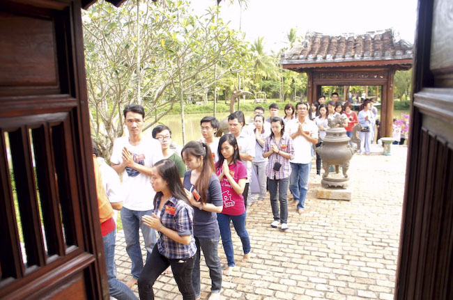 150 bạn trẻ dự khóa tu &#039;&#039;Dạo chơi miền Tịnh Độ&#039;&#039; tại nhà vườn Long Thuận