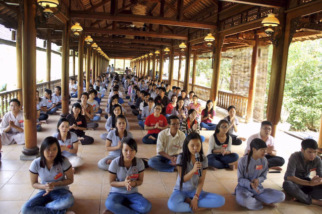 150 bạn trẻ dự khóa tu &#039;&#039;Dạo chơi miền Tịnh Độ&#039;&#039; tại nhà vườn Long Thuận