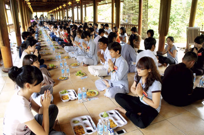 150 bạn trẻ dự khóa tu &#039;&#039;Dạo chơi miền Tịnh Độ&#039;&#039; tại nhà vườn Long Thuận