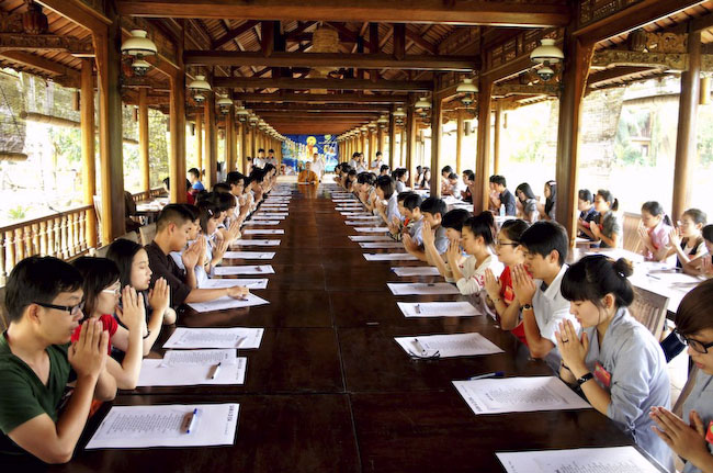 150 bạn trẻ dự khóa tu &#039;&#039;Dạo chơi miền Tịnh Độ&#039;&#039; tại nhà vườn Long Thuận