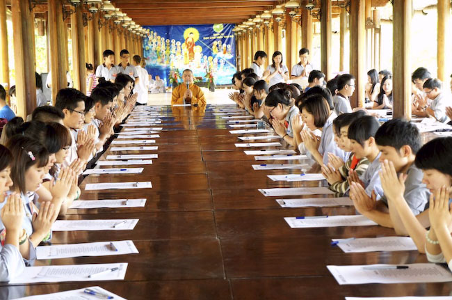150 bạn trẻ dự khóa tu &#039;&#039;Dạo chơi miền Tịnh Độ&#039;&#039; tại nhà vườn Long Thuận