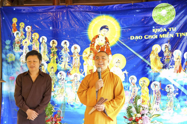 150 bạn trẻ dự khóa tu &#039;&#039;Dạo chơi miền Tịnh Độ&#039;&#039; tại nhà vườn Long Thuận