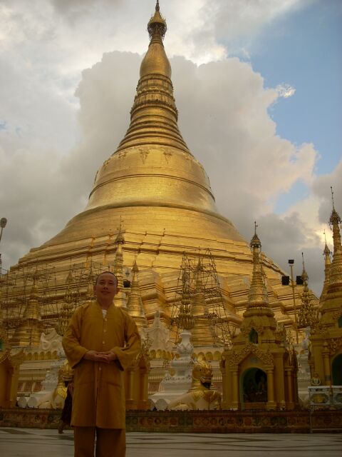 Miến Điện : Chùa Vàng thăng trầm cùng dân tộc