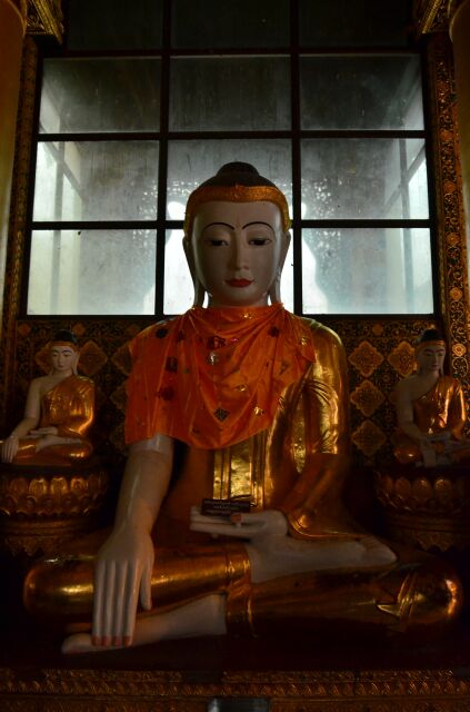 Miến Điện : Chùa Vàng thăng trầm cùng dân tộc