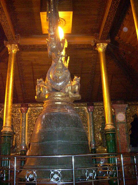 Miến Điện : Chùa Vàng thăng trầm cùng dân tộc