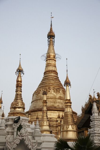 Miến Điện : Chùa Vàng thăng trầm cùng dân tộc