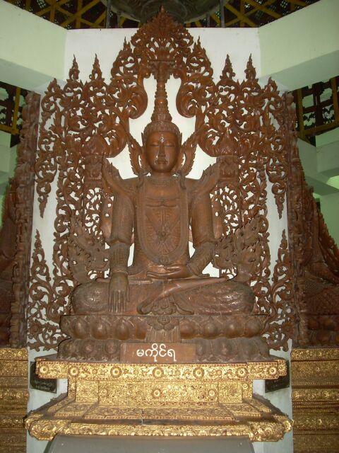 Miến Điện : Chùa Vàng thăng trầm cùng dân tộc