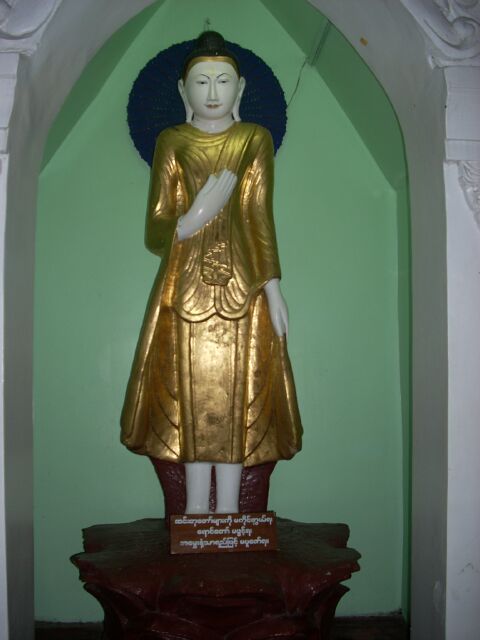 Miến Điện : Chùa Vàng thăng trầm cùng dân tộc