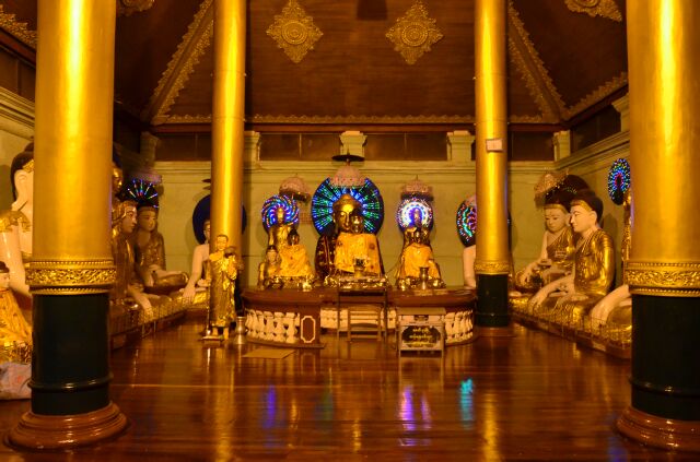 Miến Điện : Chùa Vàng thăng trầm cùng dân tộc