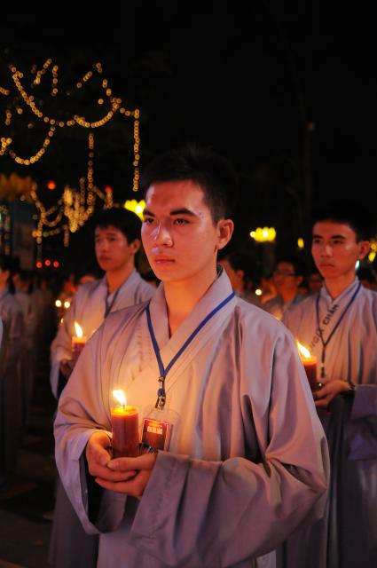 TP. HCM: Chùm ảnh lễ hội hoa đăng lớn nhất Việt Nam