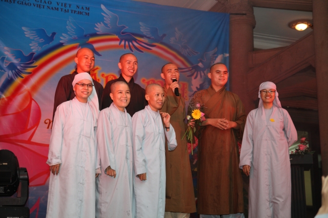 TP.HCM: Hàng ngàn Tăng Ni sinh tham dự đại lễ: “Sáng mãi ơn thầy”