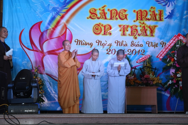 TP.HCM: Hàng ngàn Tăng Ni sinh tham dự đại lễ: “Sáng mãi ơn thầy”