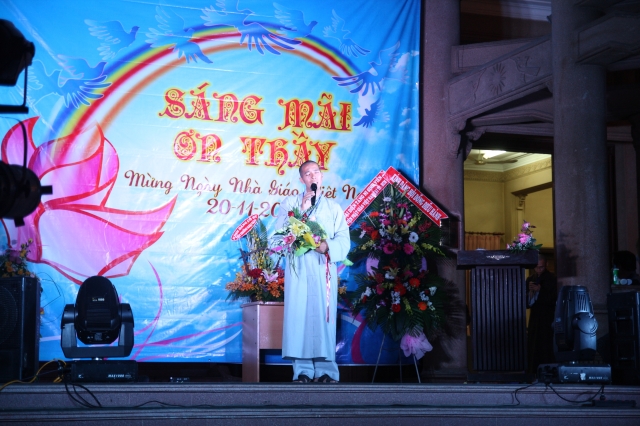 TP.HCM: Hàng ngàn Tăng Ni sinh tham dự đại lễ: “Sáng mãi ơn thầy”