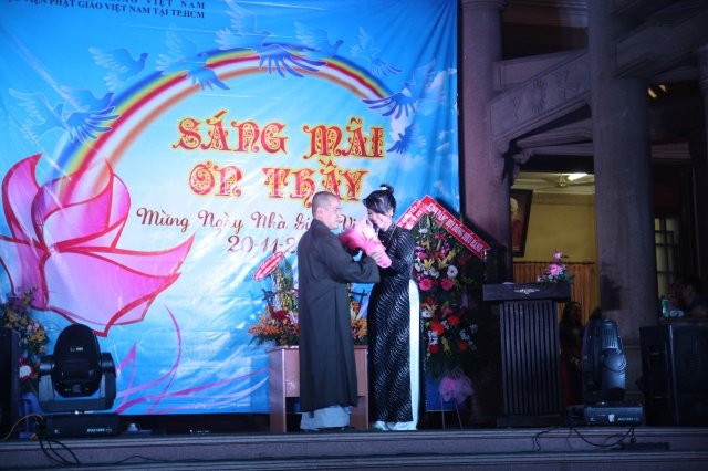 TP.HCM: Hàng ngàn Tăng Ni sinh tham dự đại lễ: “Sáng mãi ơn thầy”