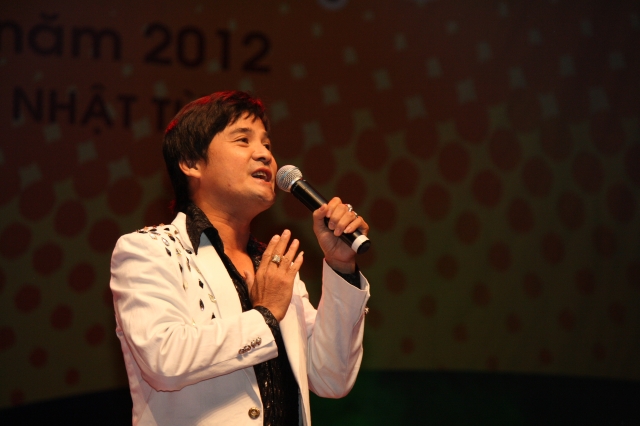 Hà Nội: Hàng ngàn người tham dự đêm văn nghệ - thính pháp chào mừng đại hội