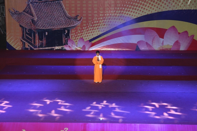 Hà Nội: Hàng ngàn người tham dự đêm văn nghệ - thính pháp chào mừng đại hội