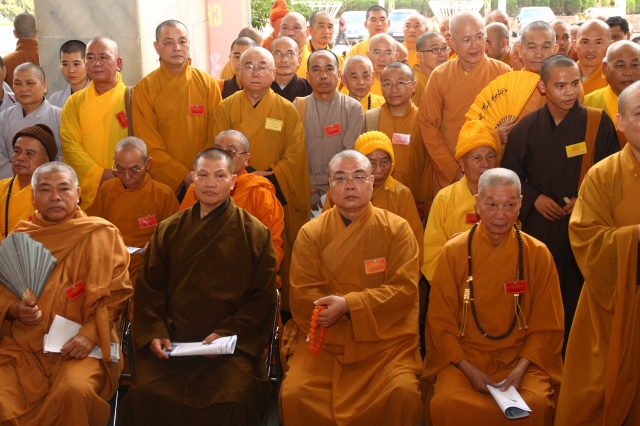 Hà Nội: Cắt băng triển lãm và dâng hương tưởng niệm Phật hoàng Trần Nhân Tông