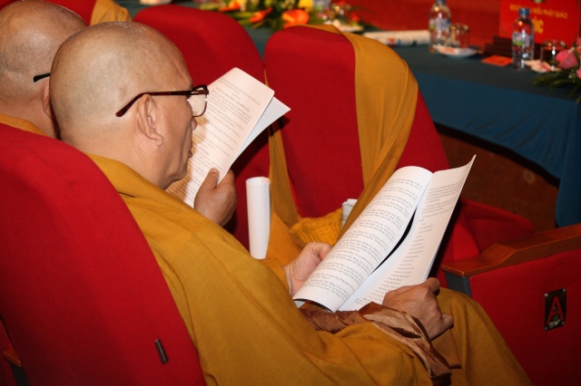 Ngày làm việc thứ 2 Đại hội Đại biểu Phật giáo toàn quốc lần VII