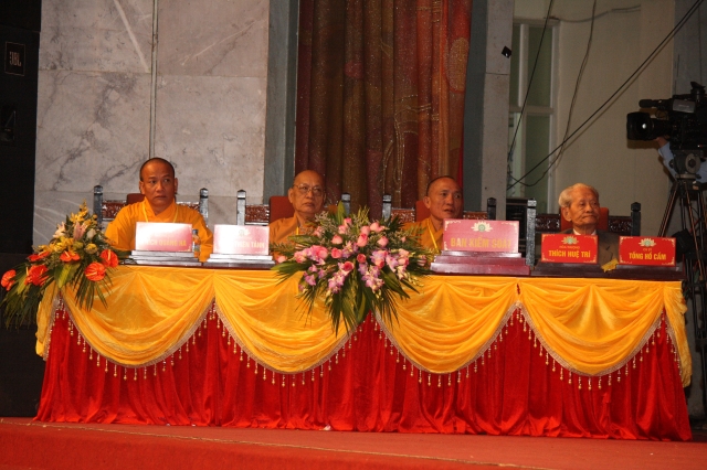 Ngày làm việc thứ 2 Đại hội Đại biểu Phật giáo toàn quốc lần VII