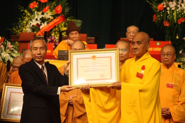 Ngày làm việc thứ 2 Đại hội Đại biểu Phật giáo toàn quốc lần VII