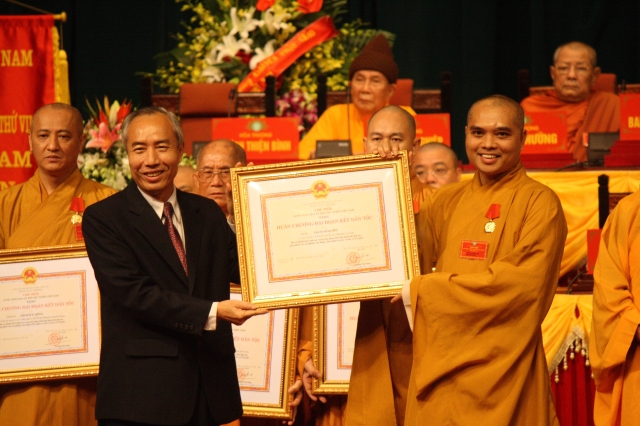 Ngày làm việc thứ 2 Đại hội Đại biểu Phật giáo toàn quốc lần VII