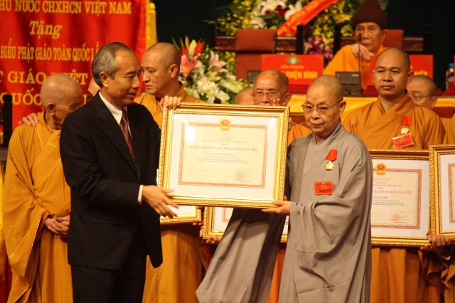 Ngày làm việc thứ 2 Đại hội Đại biểu Phật giáo toàn quốc lần VII