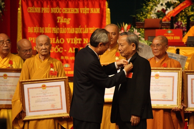 Ngày làm việc thứ 2 Đại hội Đại biểu Phật giáo toàn quốc lần VII