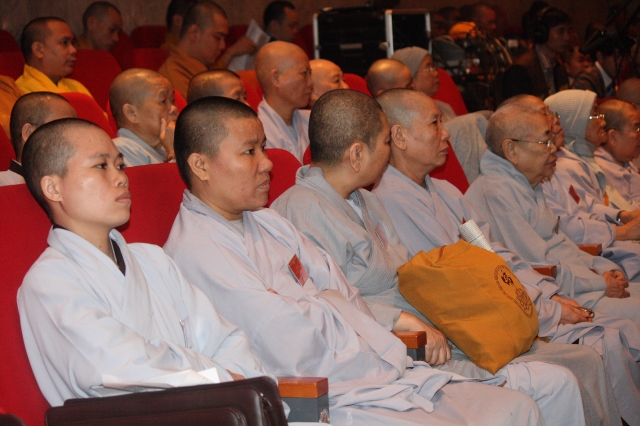 Ngày làm việc thứ 2 Đại hội Đại biểu Phật giáo toàn quốc lần VII