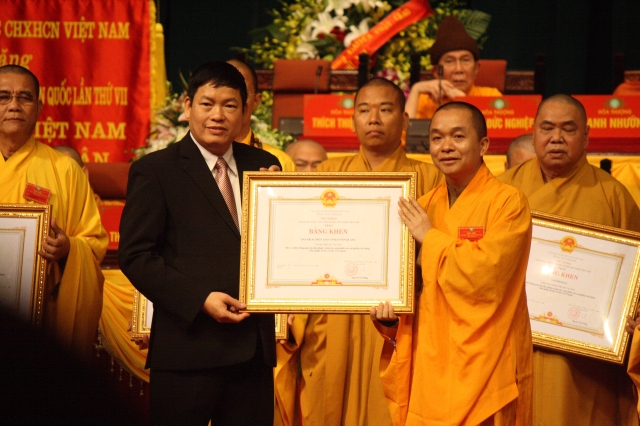 Ngày làm việc thứ 2 Đại hội Đại biểu Phật giáo toàn quốc lần VII