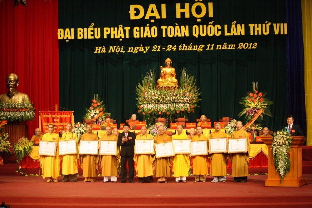 Ngày làm việc thứ 2 Đại hội Đại biểu Phật giáo toàn quốc lần VII