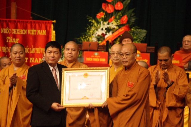 Ngày làm việc thứ 2 Đại hội Đại biểu Phật giáo toàn quốc lần VII