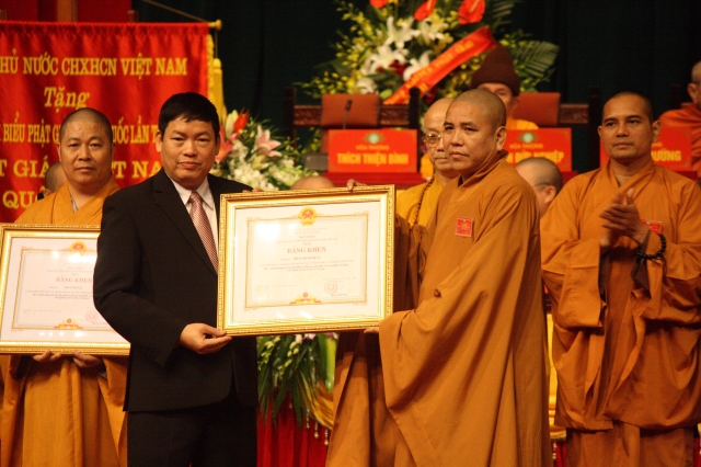 Ngày làm việc thứ 2 Đại hội Đại biểu Phật giáo toàn quốc lần VII