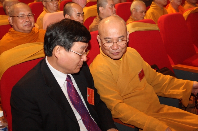 Ngày làm việc thứ 2 Đại hội Đại biểu Phật giáo toàn quốc lần VII