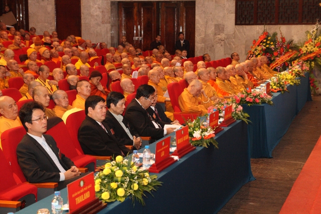 Ngày làm việc thứ 2 Đại hội Đại biểu Phật giáo toàn quốc lần VII