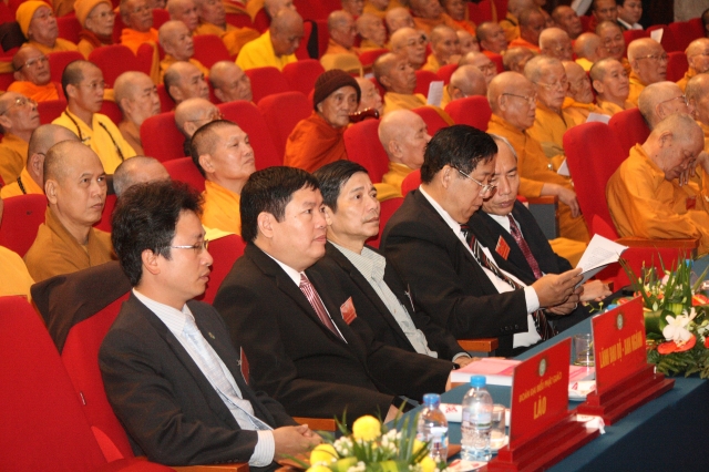 Ngày làm việc thứ 2 Đại hội Đại biểu Phật giáo toàn quốc lần VII