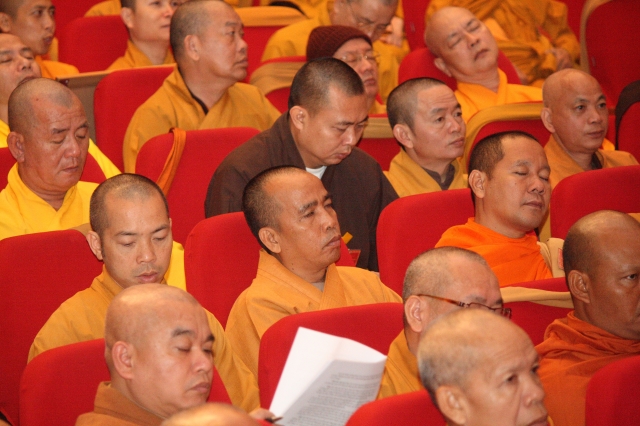 Ngày làm việc thứ 2 Đại hội Đại biểu Phật giáo toàn quốc lần VII