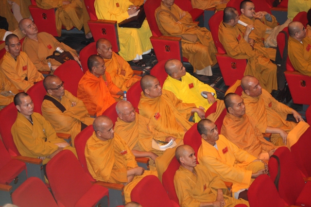 Ngày làm việc thứ 2 Đại hội Đại biểu Phật giáo toàn quốc lần VII