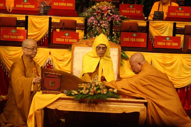 Chùm ảnh: Phiên làm việc cuối cùng và lễ bế mạc Đại hội VII