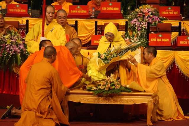 Chùm ảnh: Phiên làm việc cuối cùng và lễ bế mạc Đại hội VII