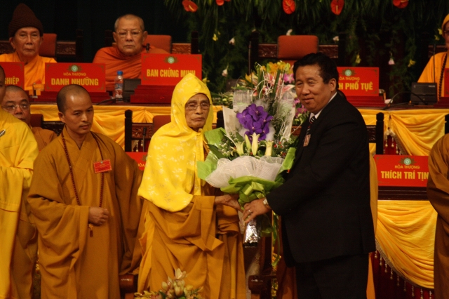 Chùm ảnh: Phiên làm việc cuối cùng và lễ bế mạc Đại hội VII