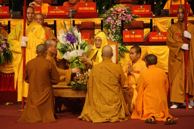 Chùm ảnh: Phiên làm việc cuối cùng và lễ bế mạc Đại hội VII